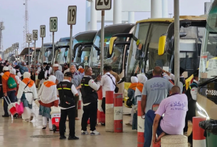 Jemaah Haji Indonesia bersiap pulang di Bandara Madinah – Juni 2025