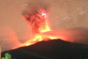 Gunung Lewotobi Erupsi Lagi