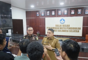 wali-kota-makassar-ingatkan-kepsek-dana-bos